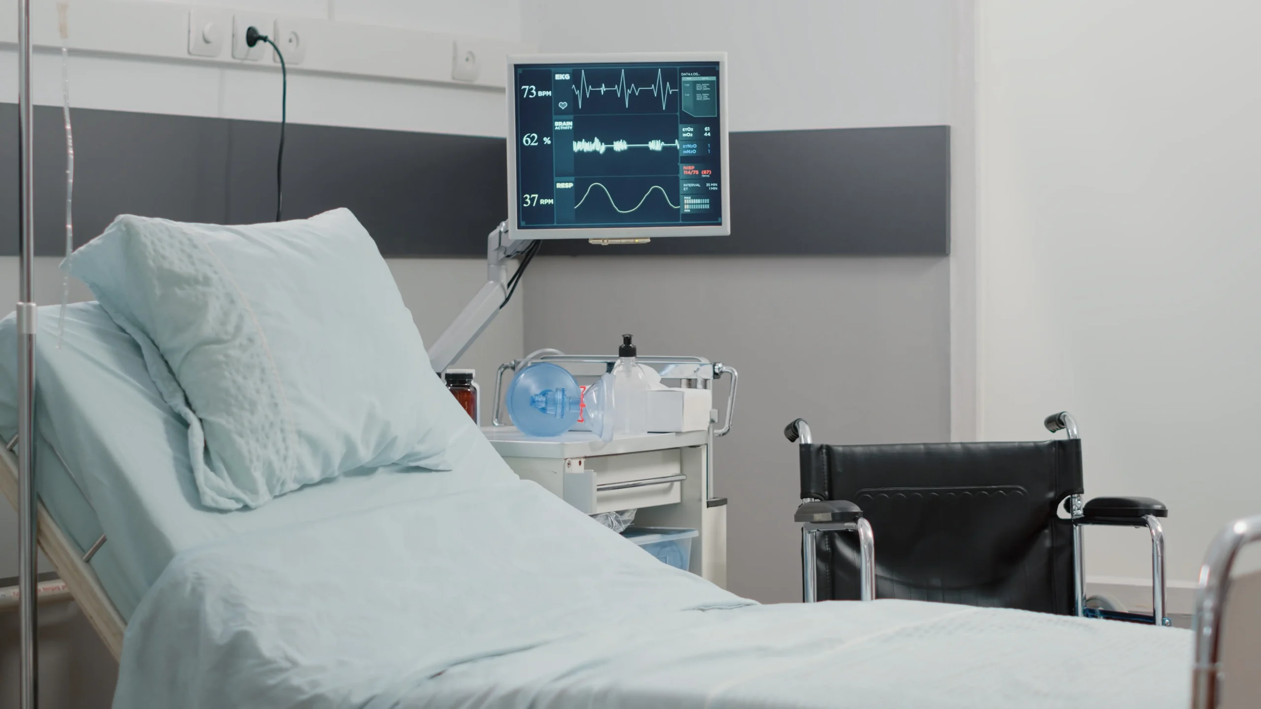 MedicalPoint International Hospital Intensive Care Unit scaled